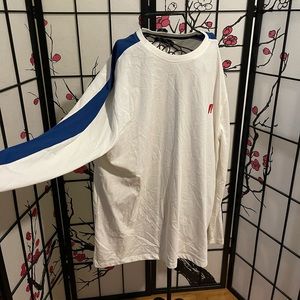 Men’s Nautica shirt